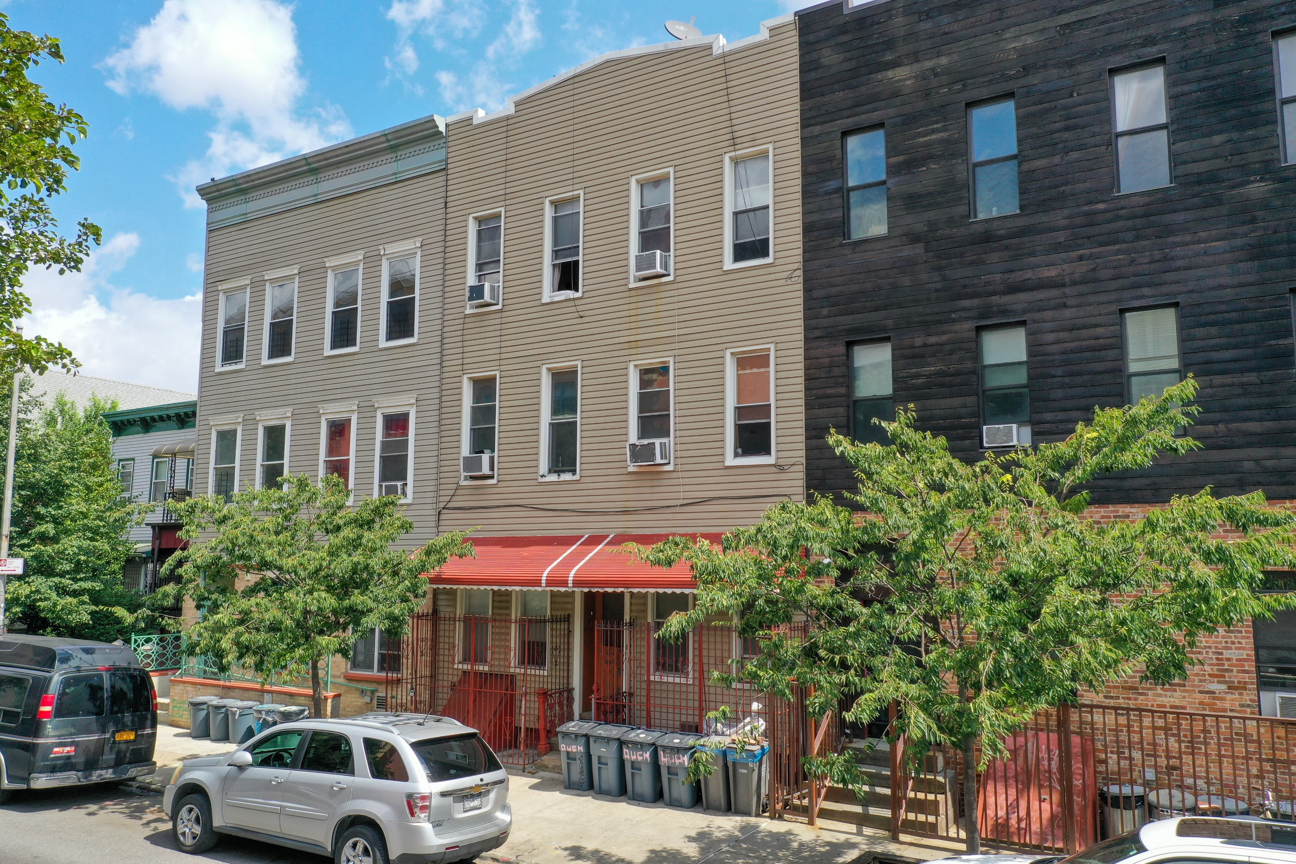 155 Evergreen Ave 1-1